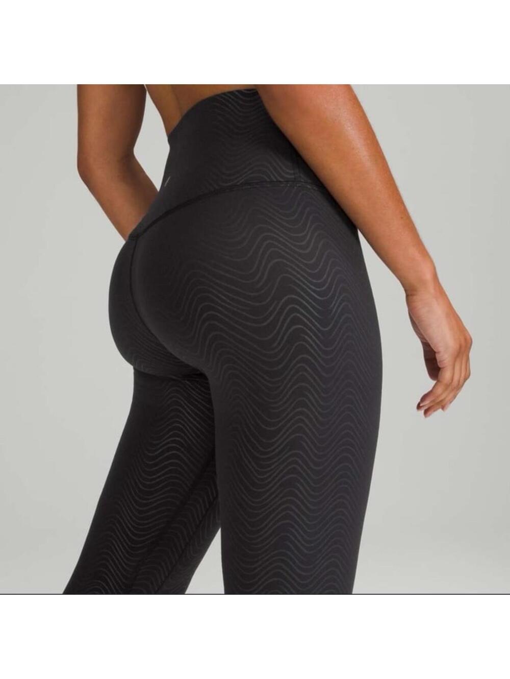 Lululemon Align High-Rise Crop 25” size 6